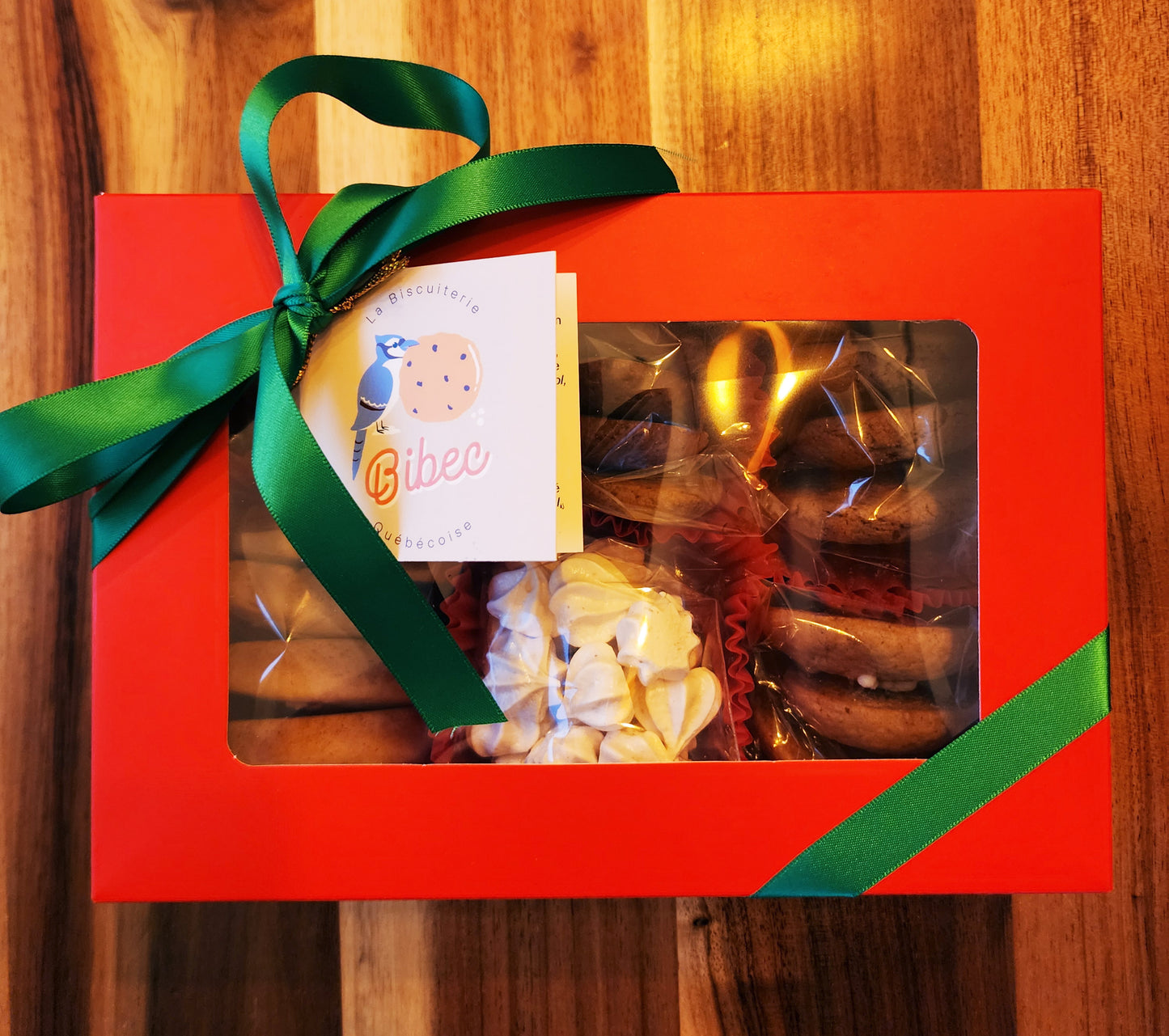 Coffret Gourmand : assortiment de biscuits et meringues